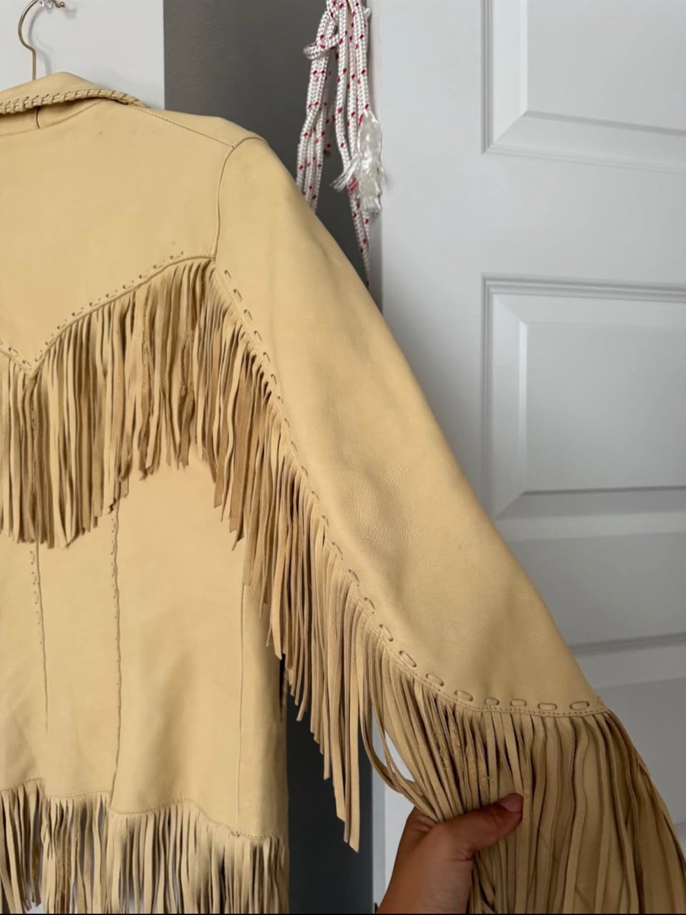 LUCCHESE TELLULAH FRINGE JACKET - LARGE - Picture 4 of 5